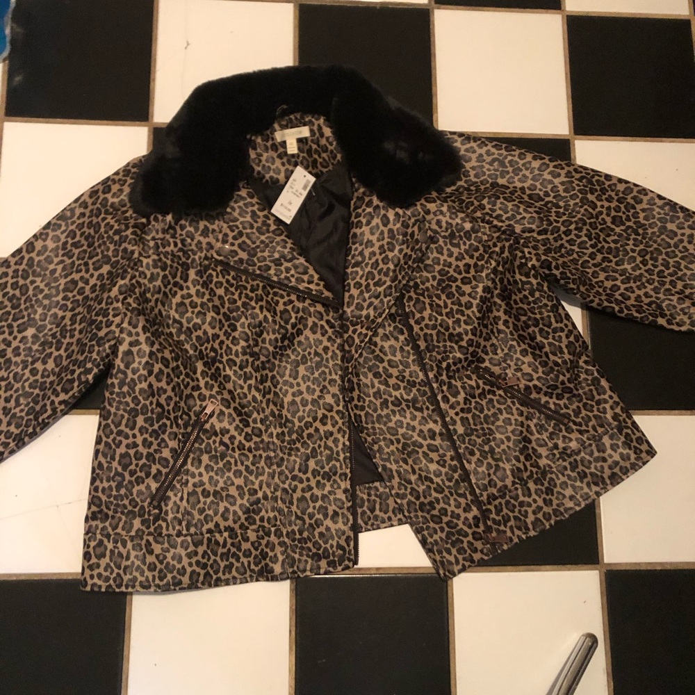 From The Avenue- Loralette Leopard Jacket Trendy!